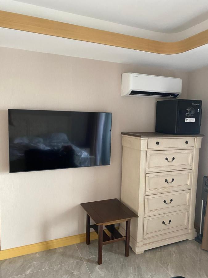 Walking Street Condo Beautiful 1 King Bedroom Angeles Eksteriør bilde